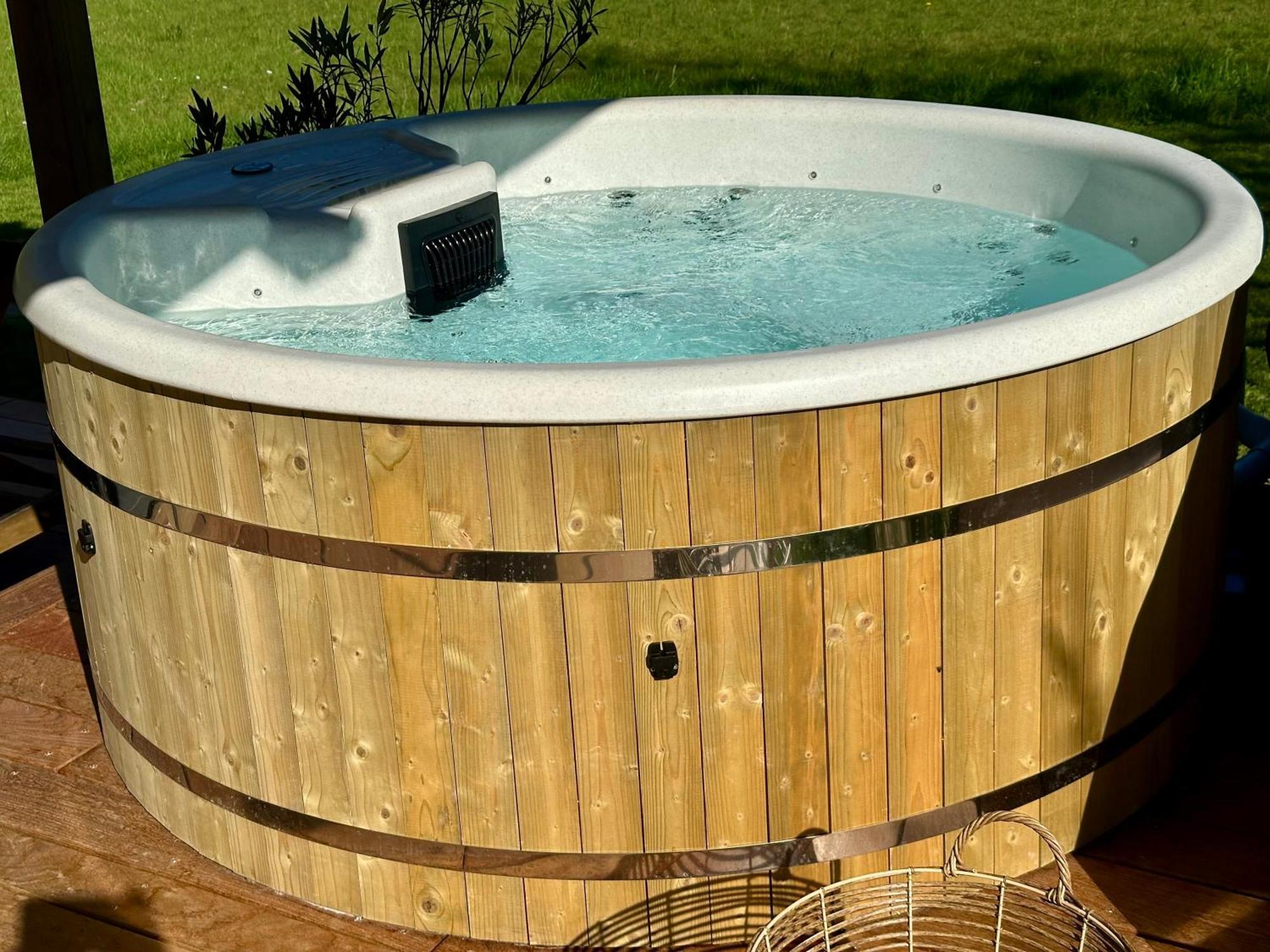Bed and Breakfast Domaine De La Cressonniere Saint-Martin-de-Bienfaite-la-Cressonniere Exterior foto